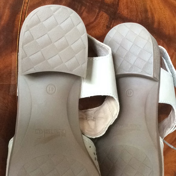 Shoes - Picture 8 of 8